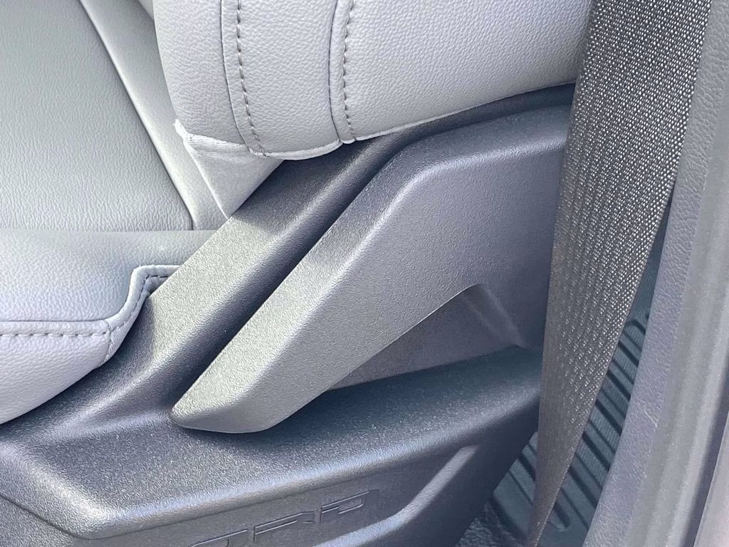 2026 Oxford White Ford Super Duty F-350 DRW XL 4X4 Truck