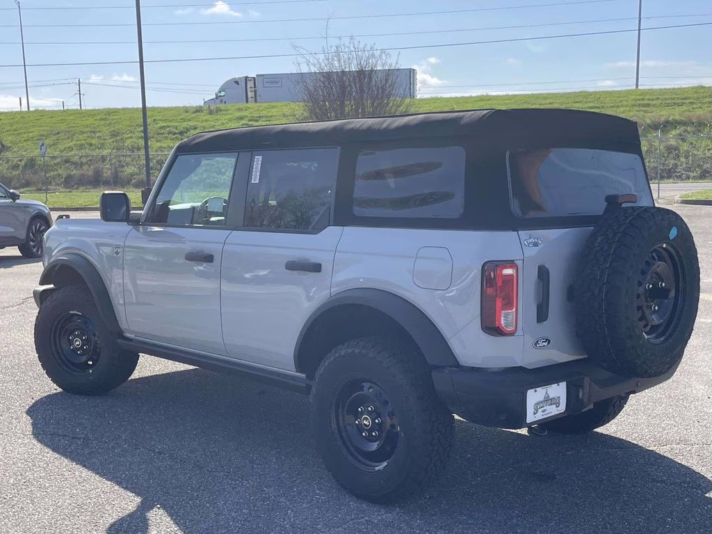 2026 Avalanche Gray Ford Bronco Big Bend 4X4 SUV