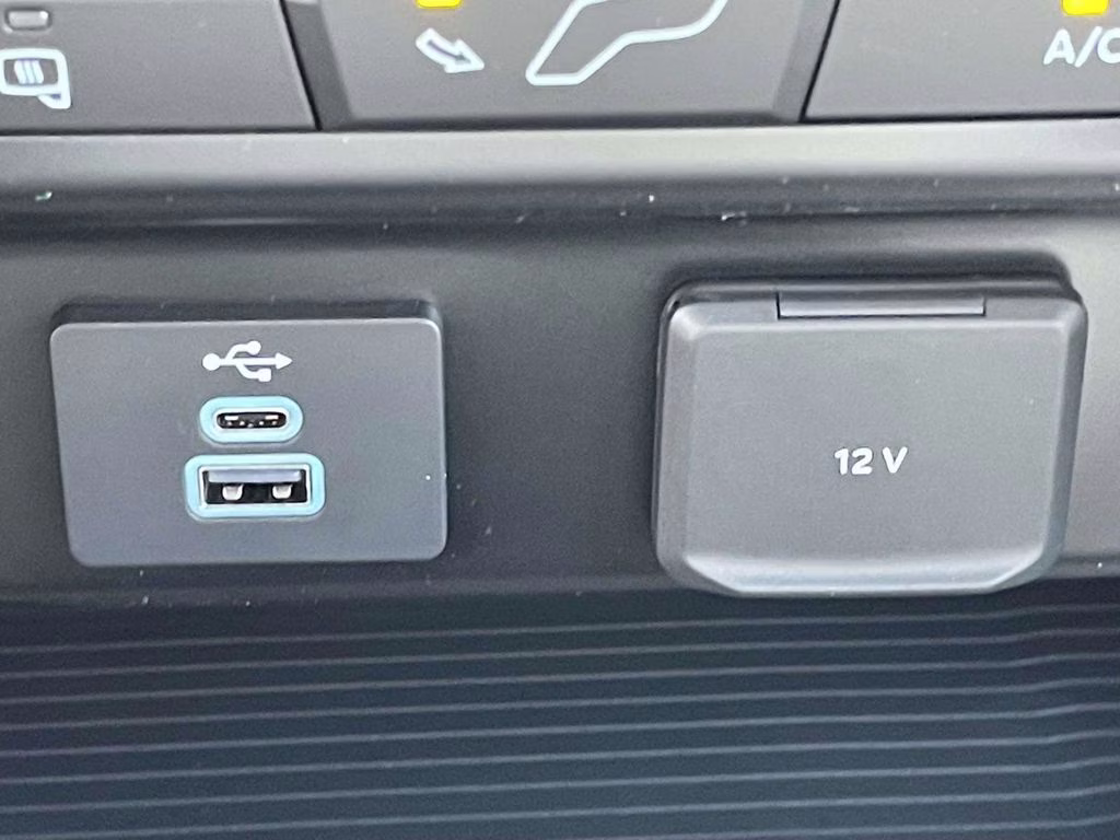 2026 Oxford White Ford Super Duty F-350 DRW XL 4X4 Truck