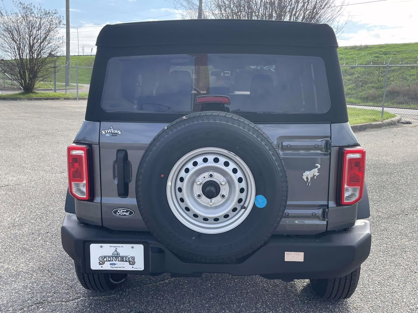 2026 Carbonized Gray Metallic Ford Bronco Base 4X4 SUV