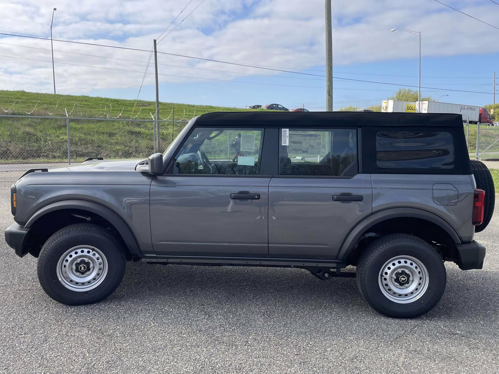 2026 Carbonized Gray Metallic Ford Bronco Base 4X4 SUV