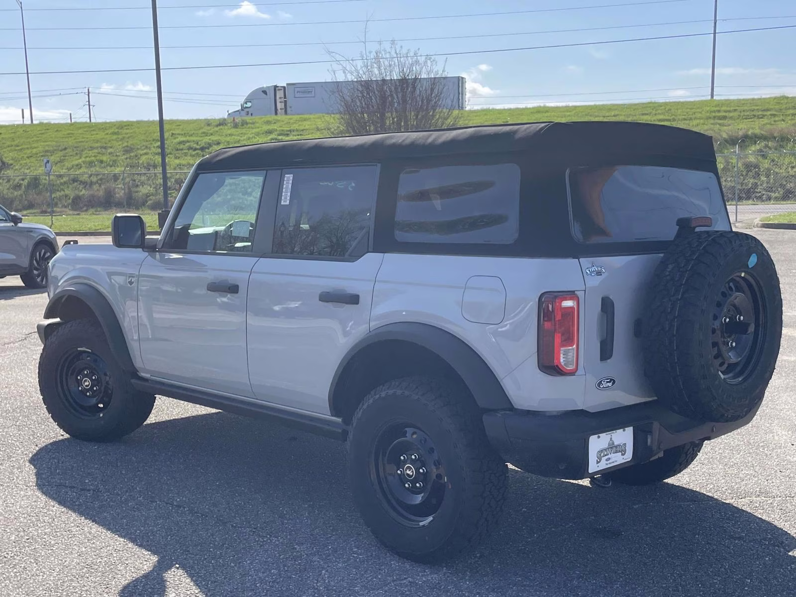 2026 Avalanche Gray Ford Bronco Big Bend 4X4 SUV