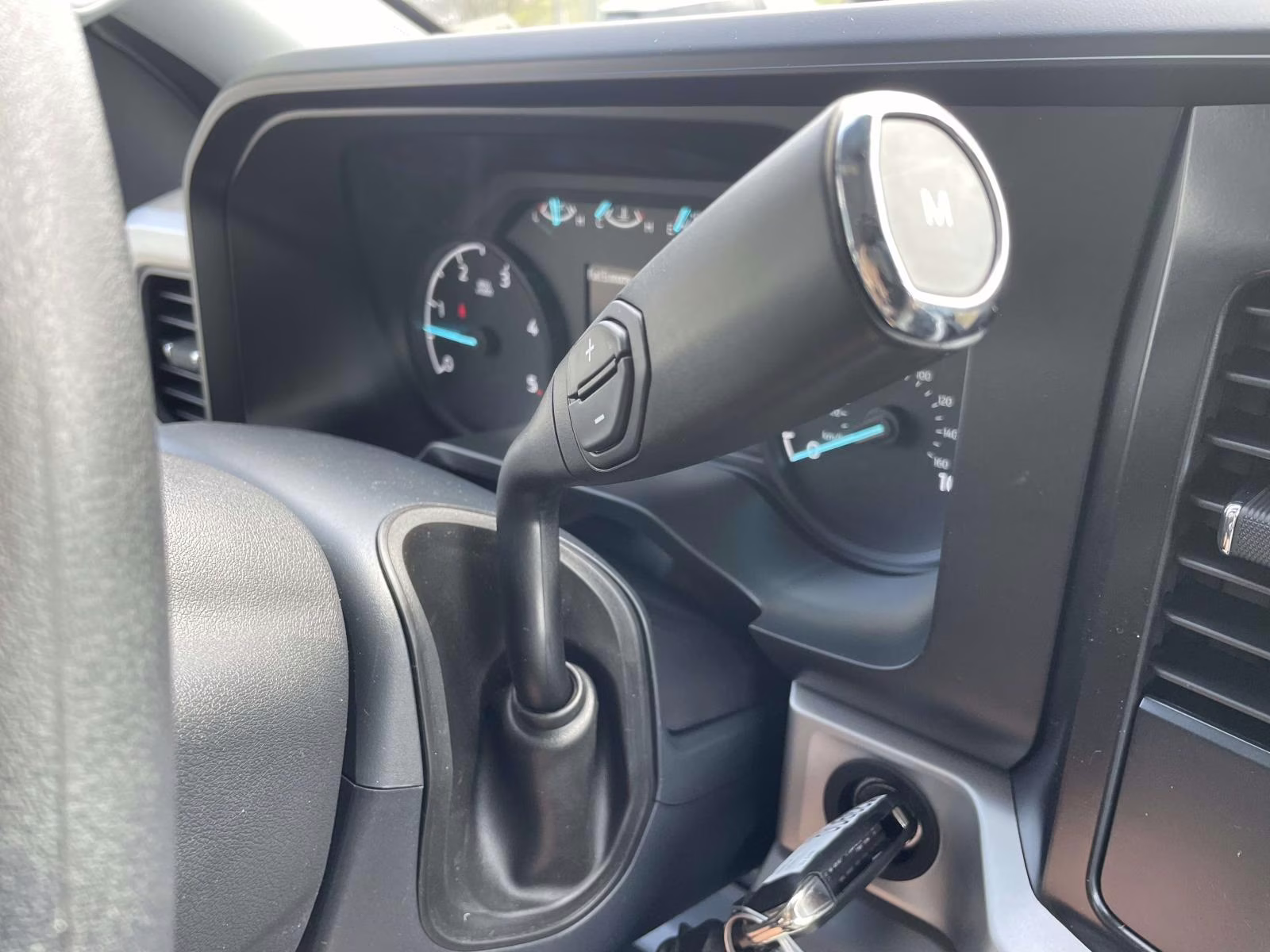 2026 Oxford White Ford Super Duty F-350 DRW XL 4X4 Truck