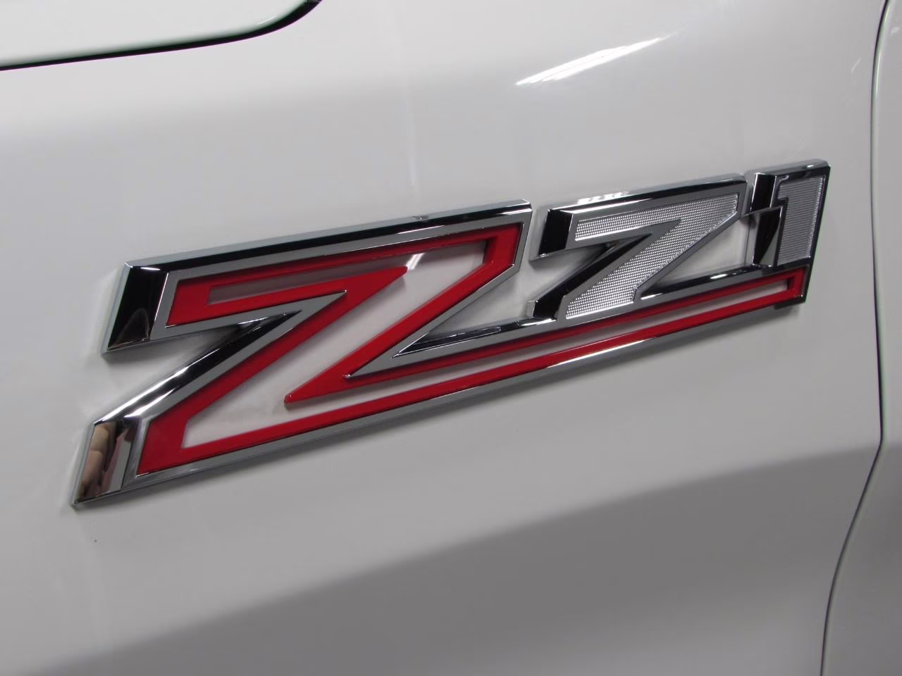 2023 Summit White Chevrolet Silverado 1500 RST 4X4 Truck