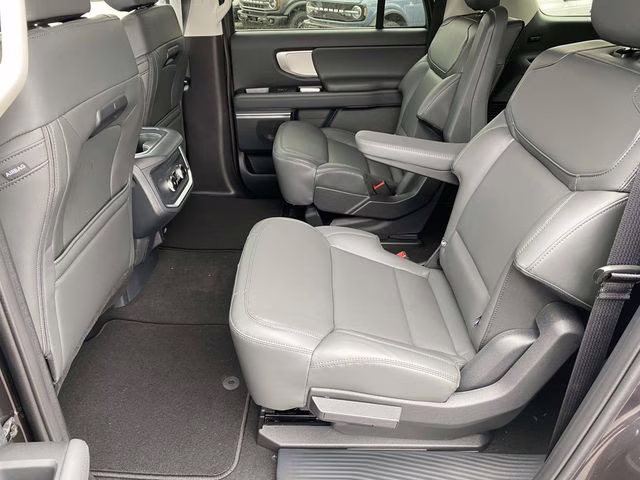 2026 Gray Metallic Ford Expedition Max Active RWD SUV