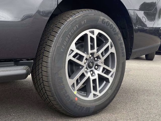 2026 Gray Metallic Ford Expedition Max Active RWD SUV