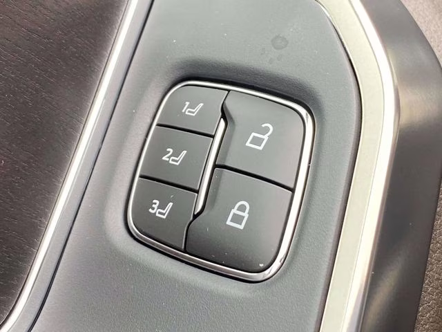 2026 Black Ford Super Duty F-250 SRW King Ranch 4X4 Truck