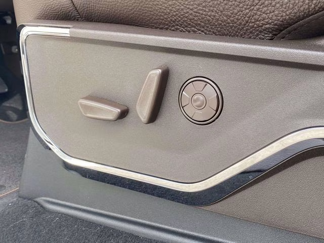 2026 White Ford Super Duty F-250 SRW King Ranch 4X4 Truck