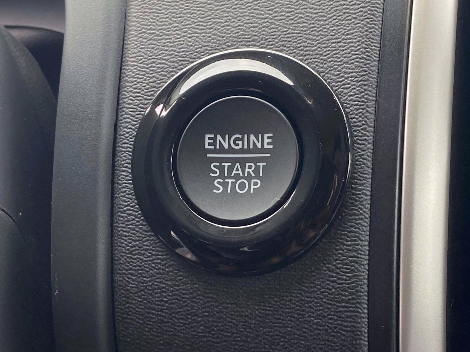 2026 Silver Metallic Ford Expedition Max Active RWD SUV