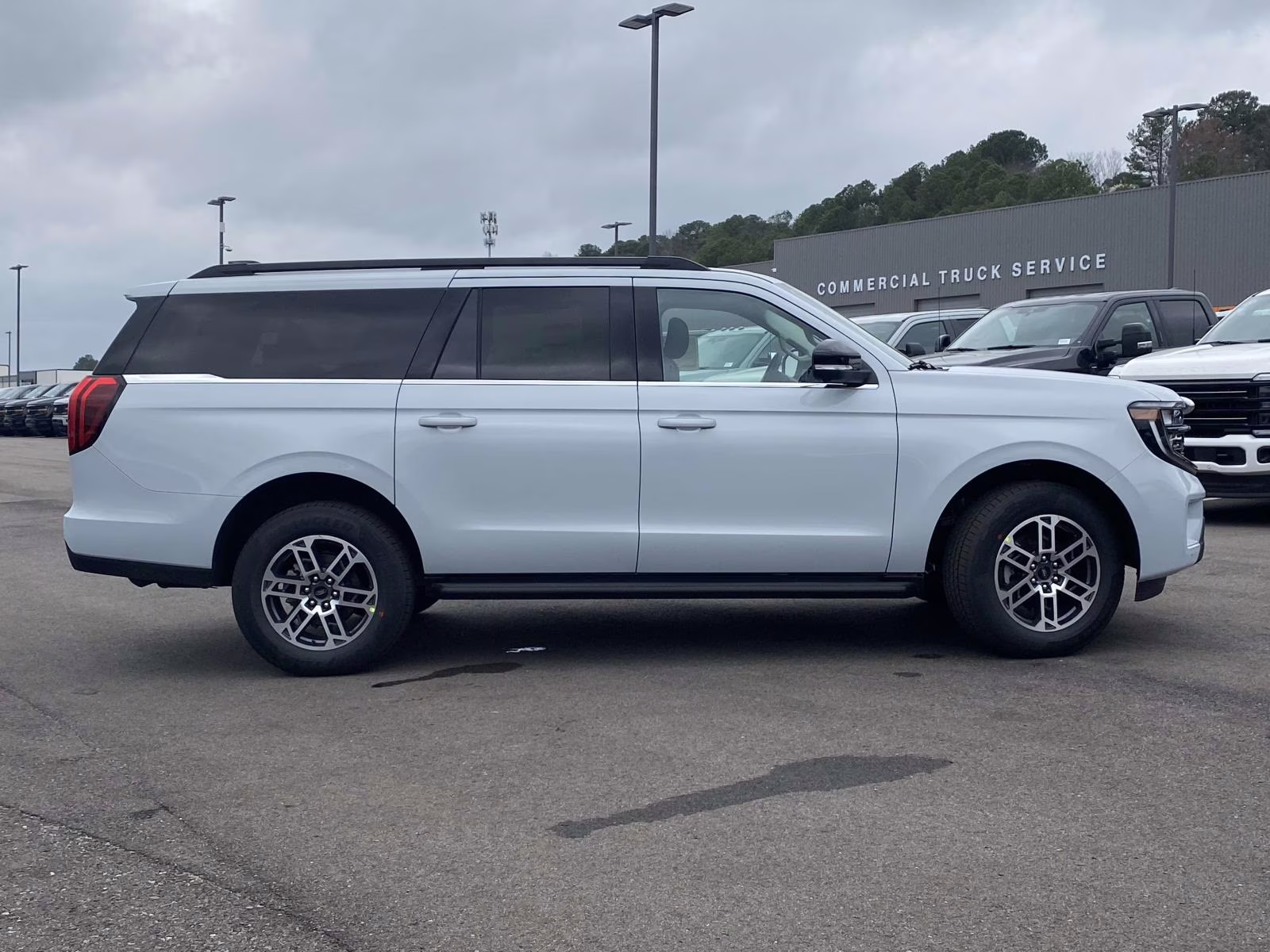 2026 Silver Metallic Ford Expedition Max Active RWD SUV