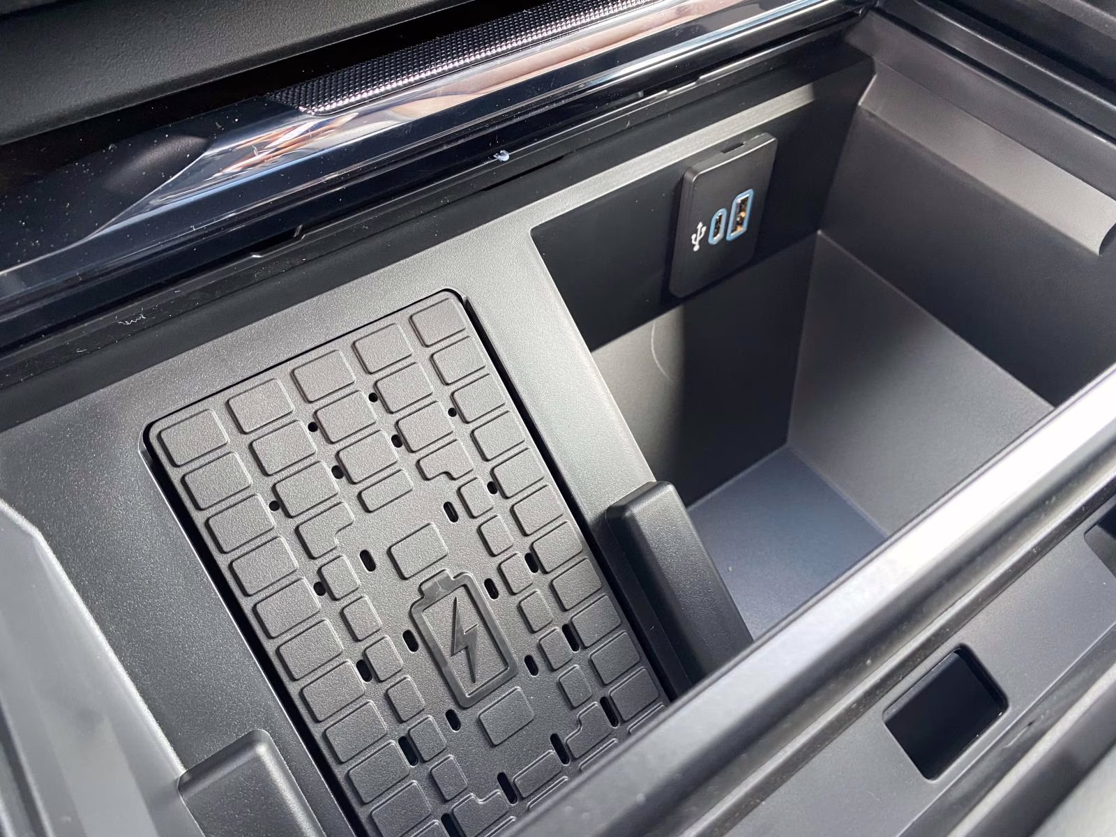 2026 White Ford Super Duty F-250 SRW King Ranch 4X4 Truck