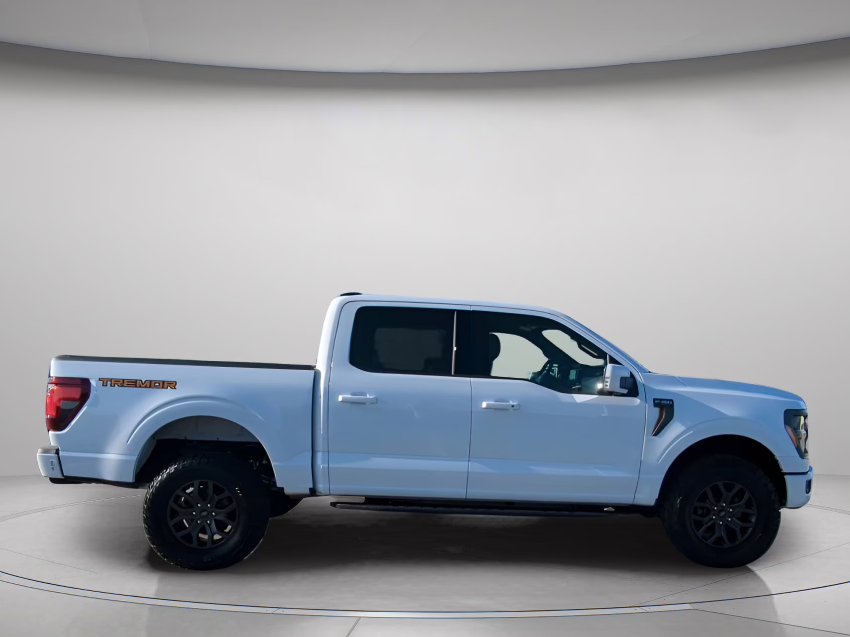 2026 Oxford White Ford F-150 Tremor Crew Cab Pickup 4X4 Truck