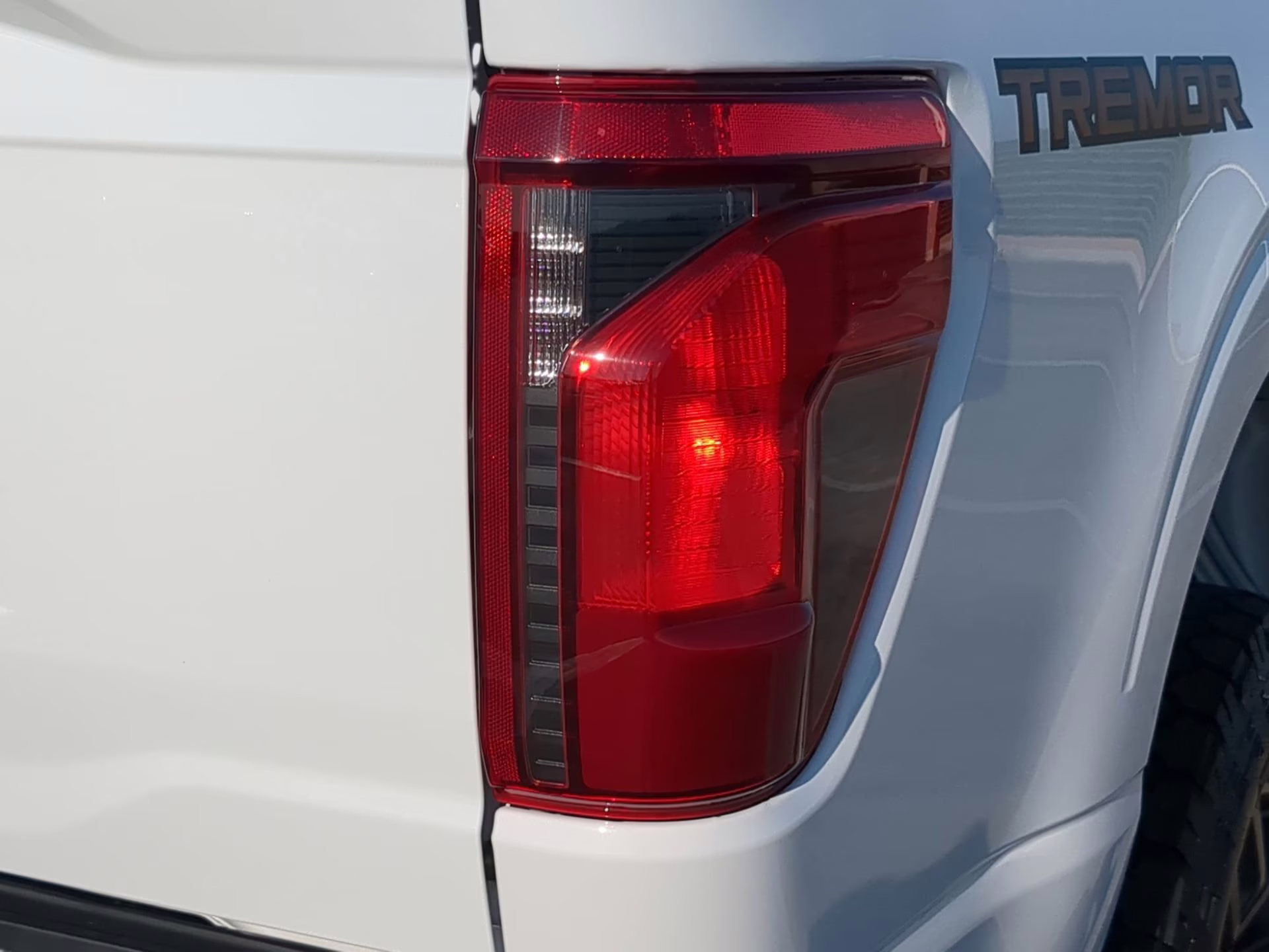 2026 Oxford White Ford F-150 Tremor Crew Cab Pickup 4X4 Truck