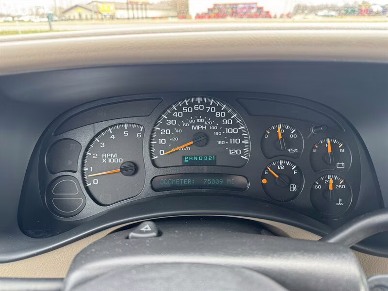 2005 Summit White Chevrolet Silverado 1500 Z71 4X4 Truck