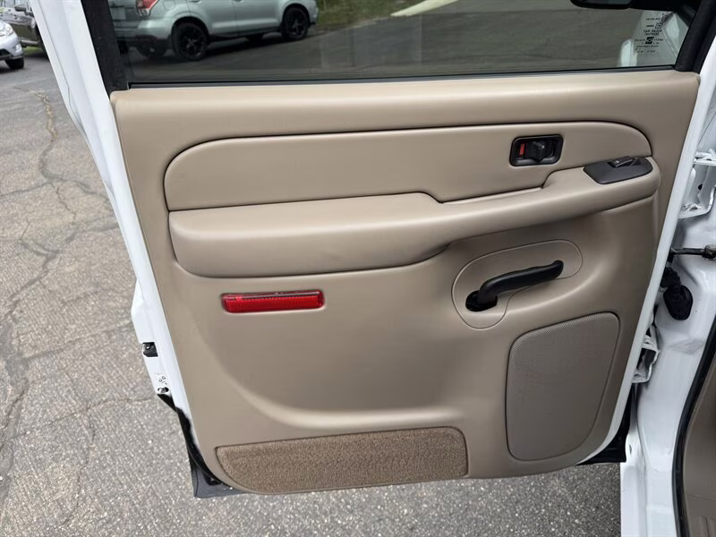 2005 Summit White Chevrolet Silverado 1500 Z71 4X4 Truck