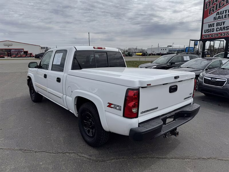 2005 Summit White Chevrolet Silverado 1500 Z71 4X4 Truck