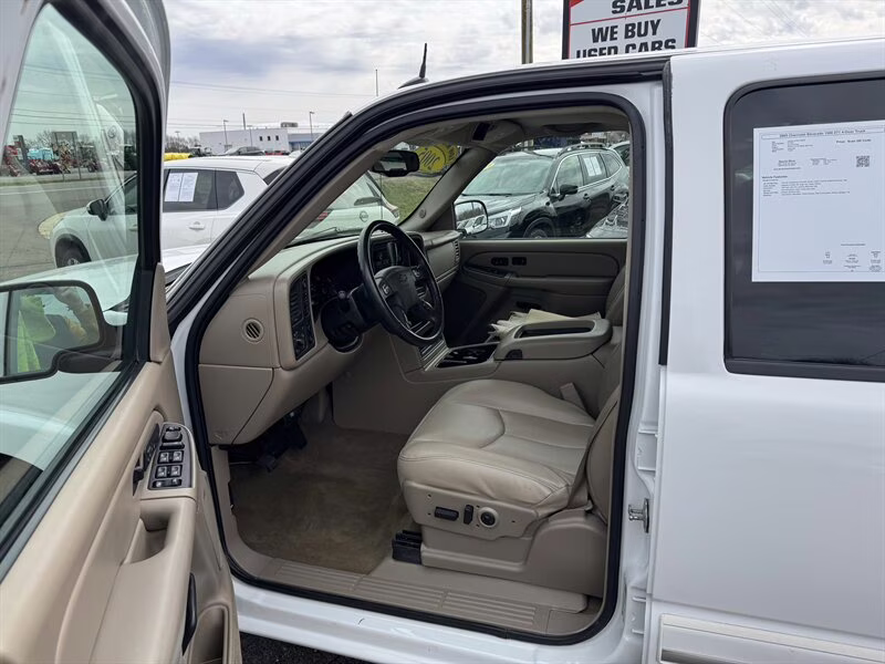 2005 Summit White Chevrolet Silverado 1500 Z71 4X4 Truck