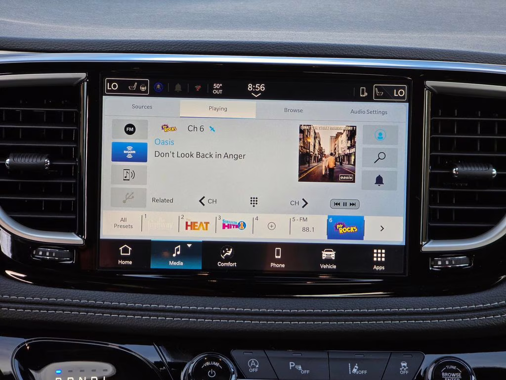 2026 Diamond Black Crystal Pearlcoat Chrysler Pacifica Select FWD Van