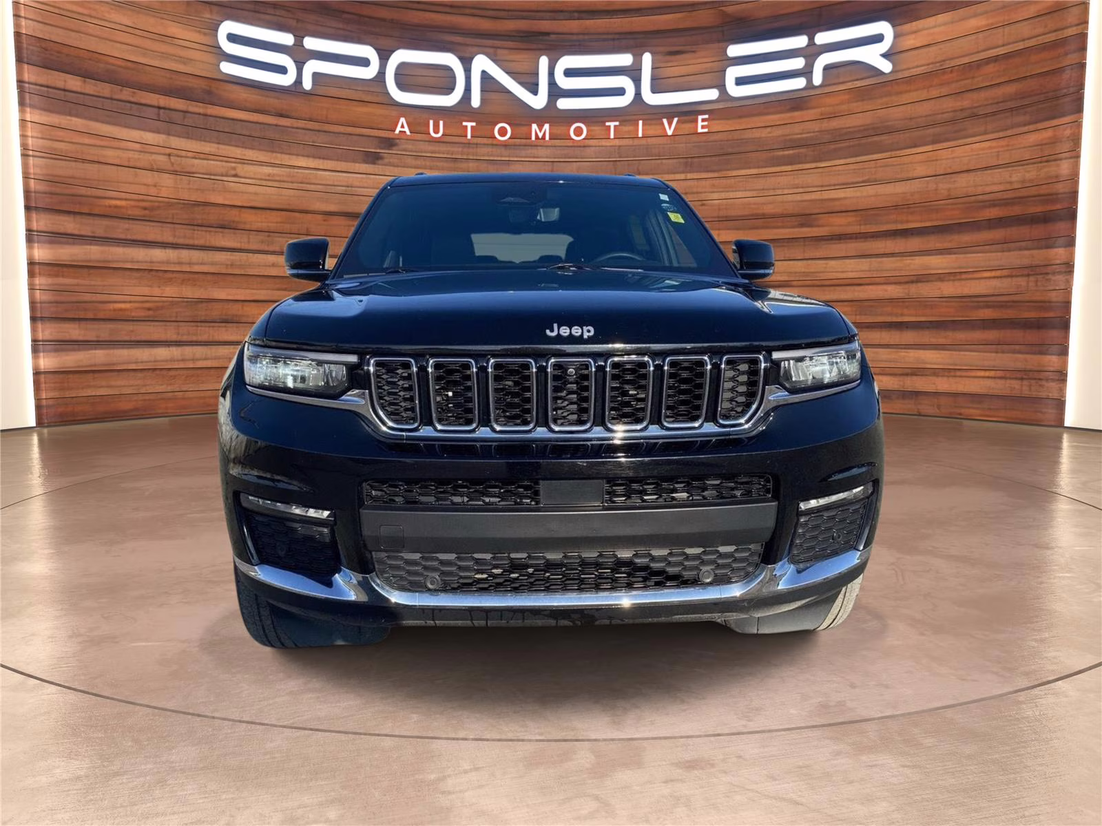 2024 Diamond Black Crystal Pearlcoat Jeep Grand Cherokee L Limited 4X4 SUV