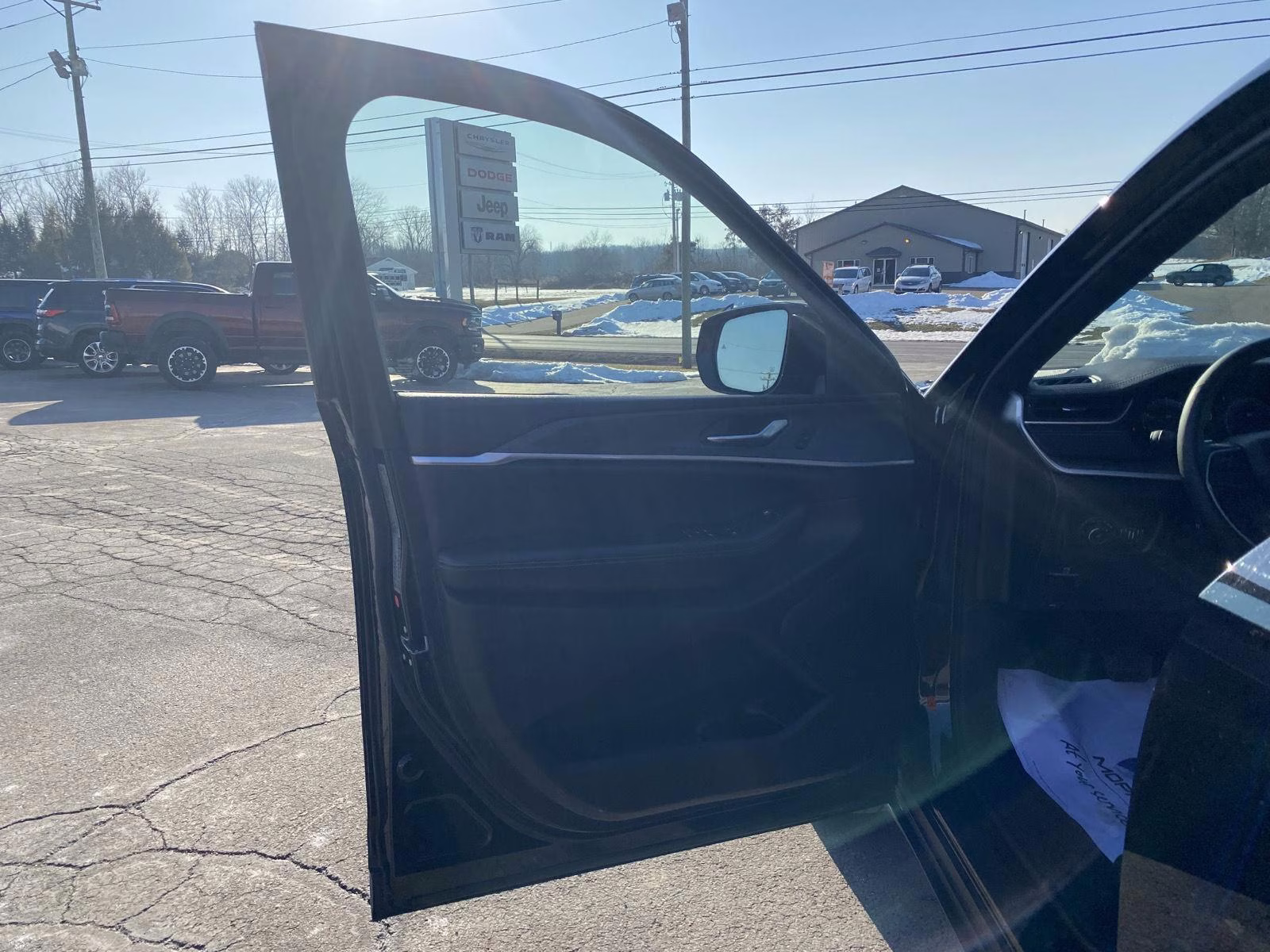 2024 Diamond Black Crystal Pearlcoat Jeep Grand Cherokee L Limited 4X4 SUV