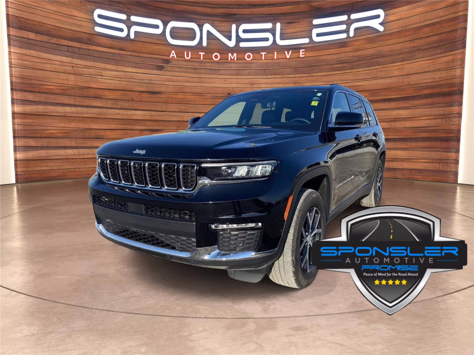2024 Diamond Black Crystal Pearlcoat Jeep Grand Cherokee L Limited 4X4 SUV