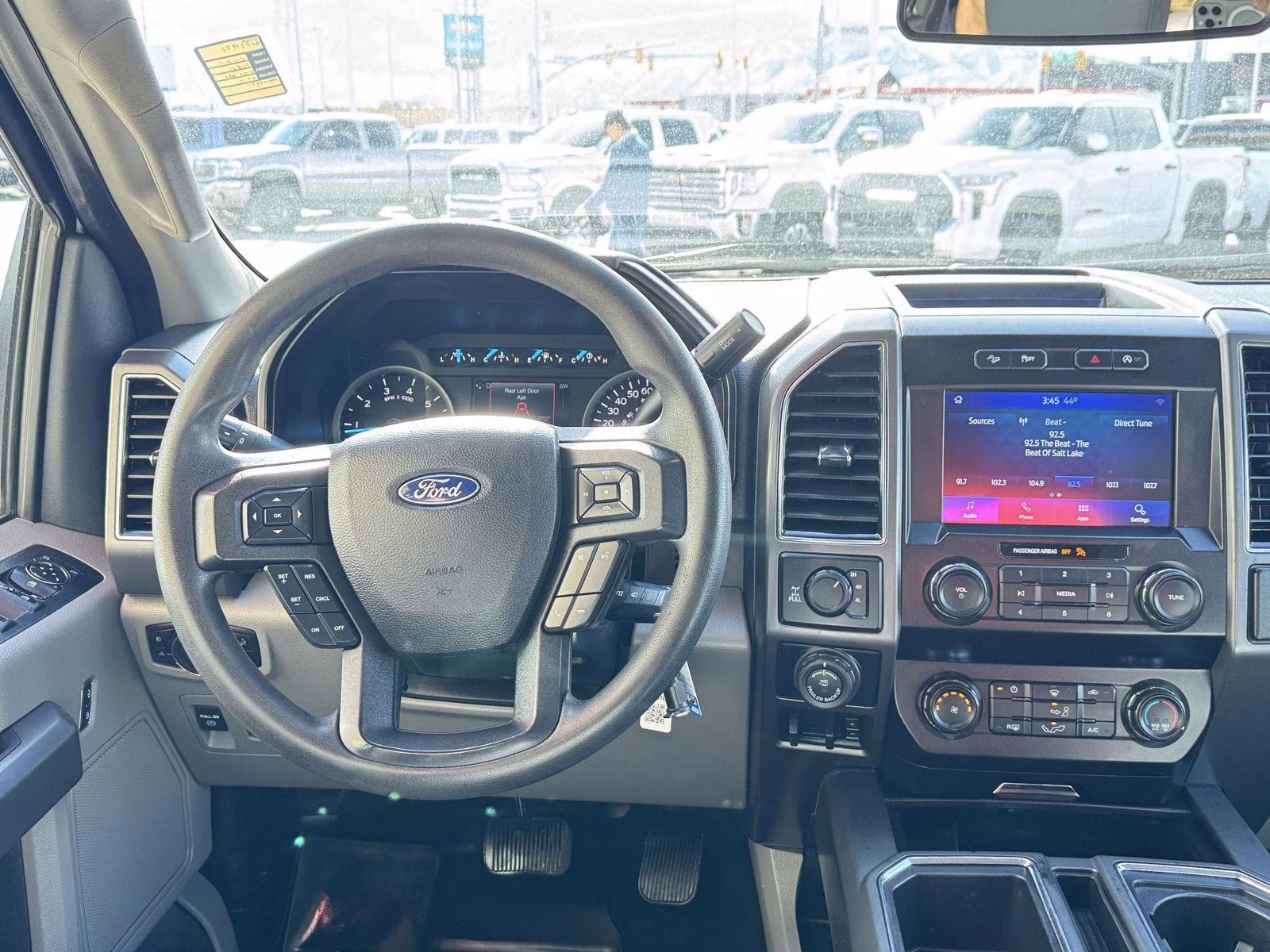 2020 Oxford White Ford F-150 XLT 4X4 Truck