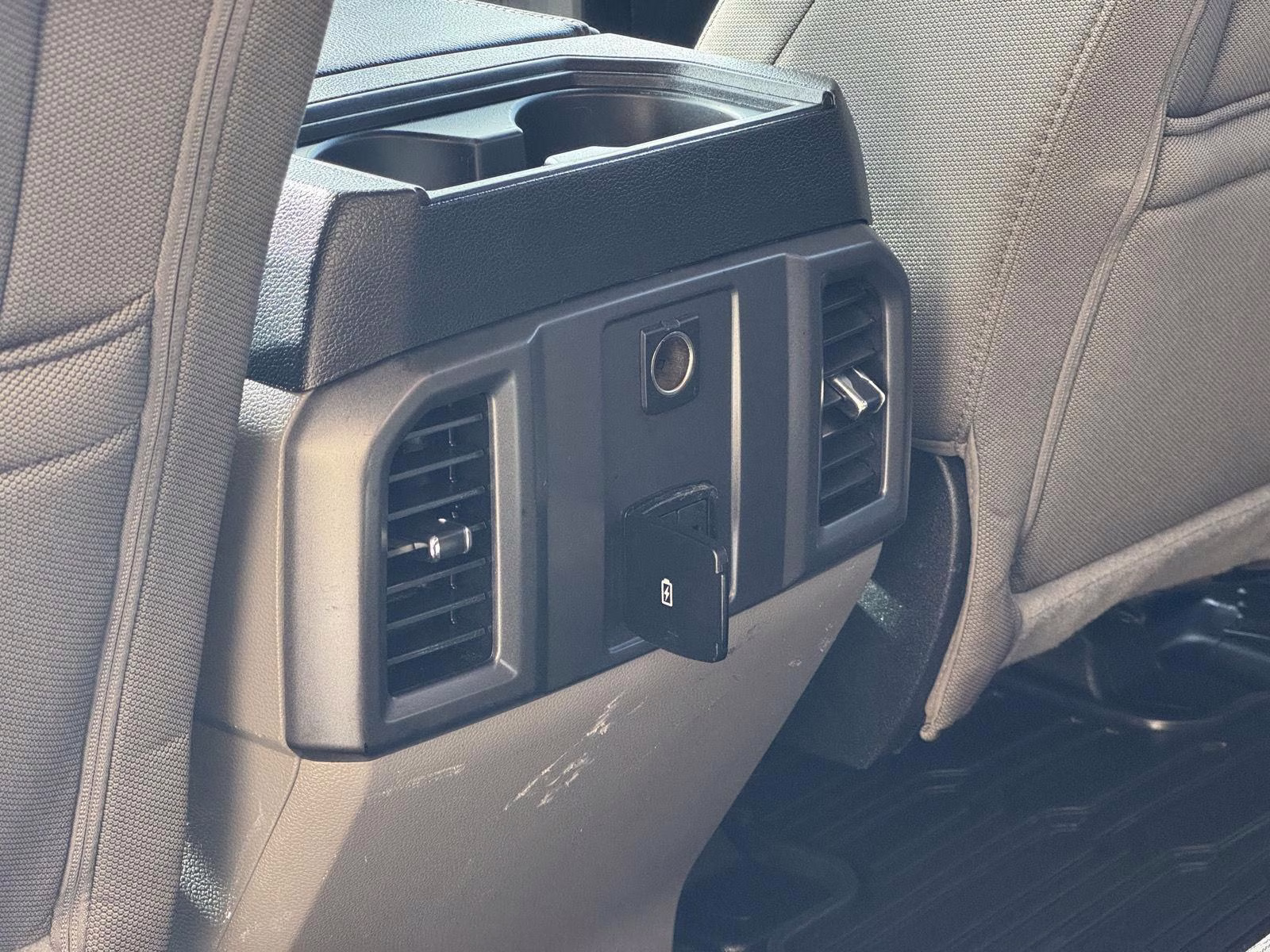 2020 Oxford White Ford F-150 XLT 4X4 Truck