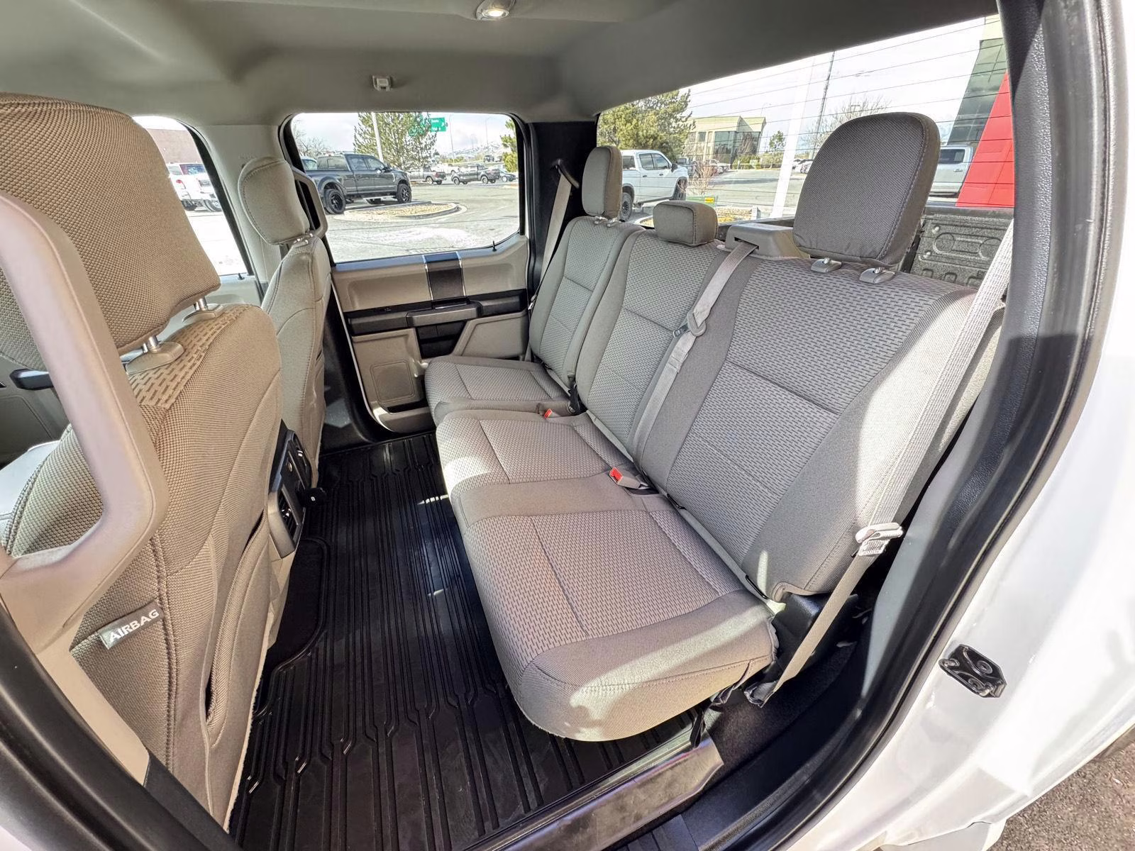 2020 Oxford White Ford F-150 XLT 4X4 Truck