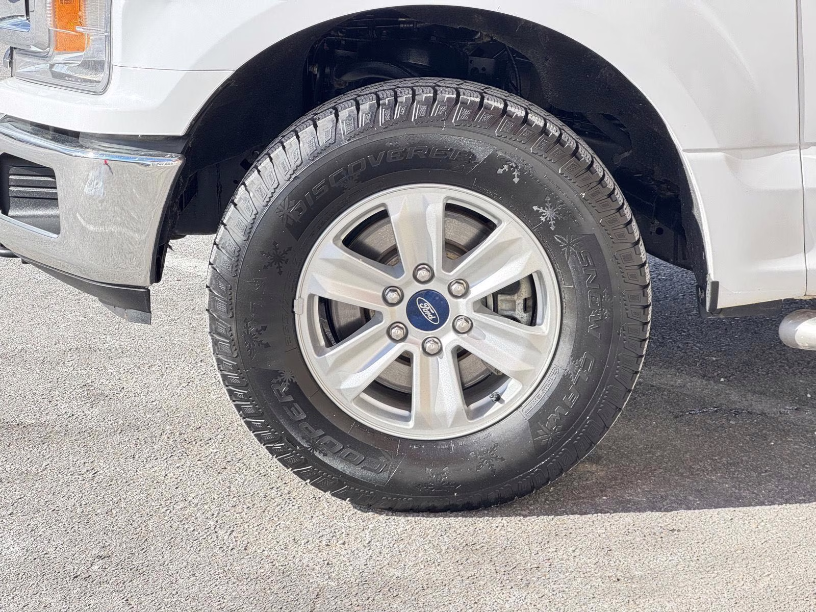 2020 Oxford White Ford F-150 XLT 4X4 Truck