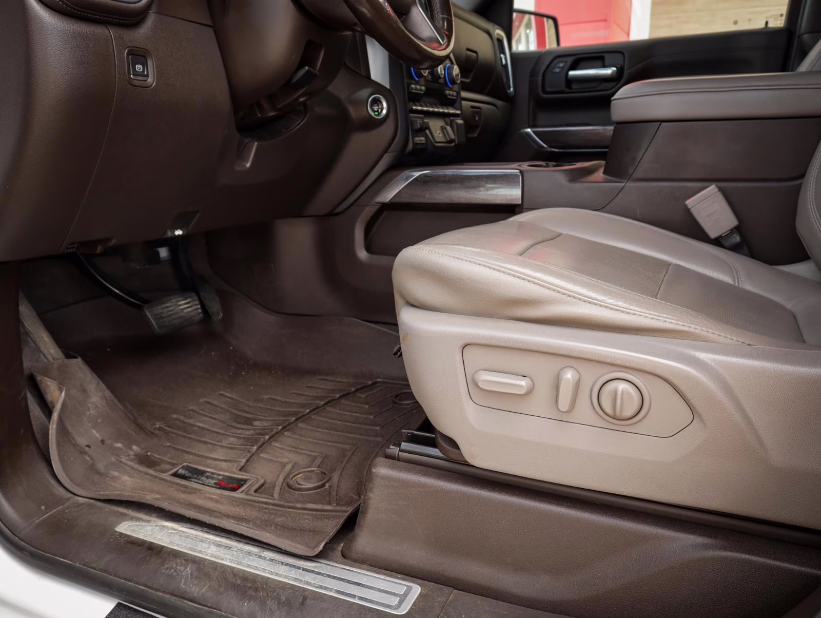 2019 Summit White Chevrolet Silverado 1500 LTZ 4X4 Truck