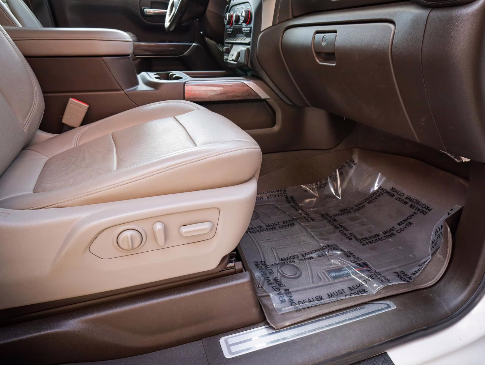 2019 Summit White Chevrolet Silverado 1500 LTZ 4X4 Truck