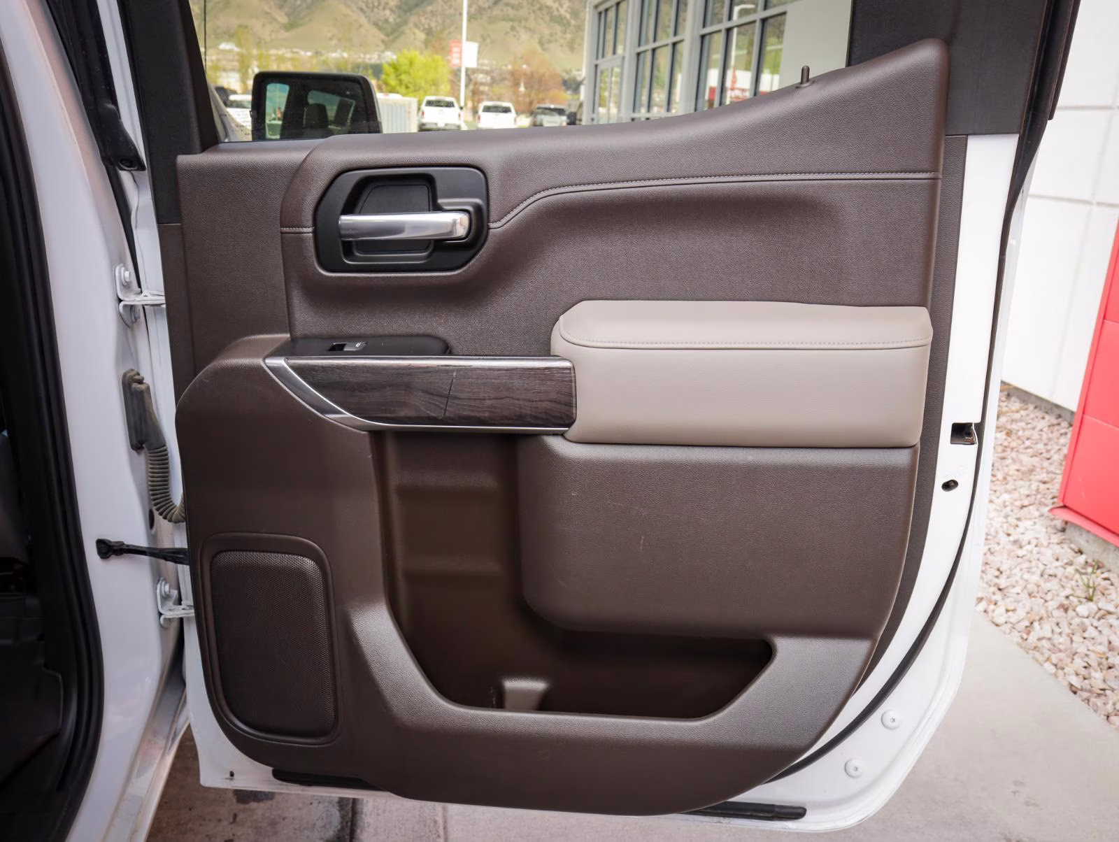 2019 Summit White Chevrolet Silverado 1500 LTZ 4X4 Truck