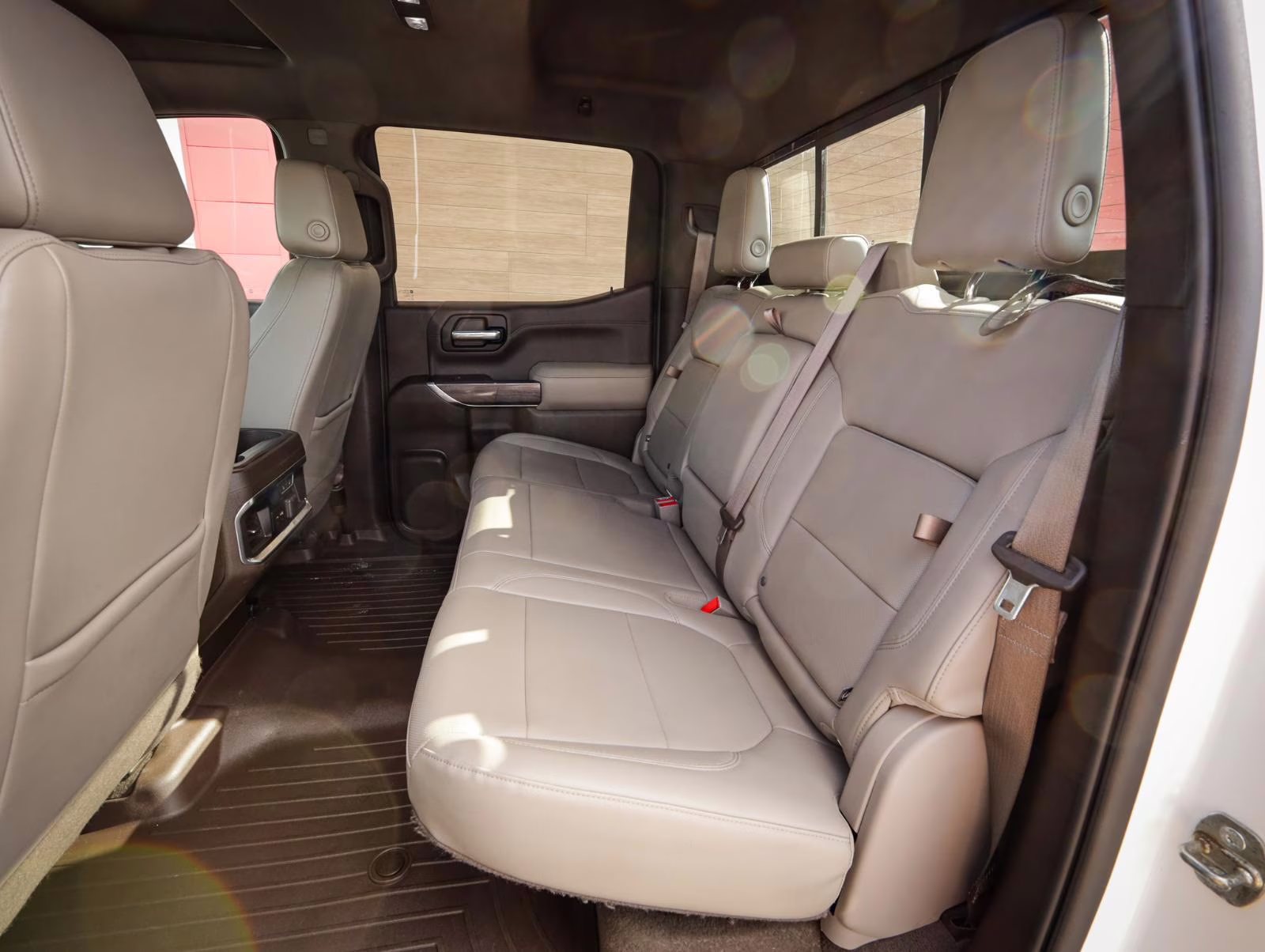 2019 Summit White Chevrolet Silverado 1500 LTZ 4X4 Truck