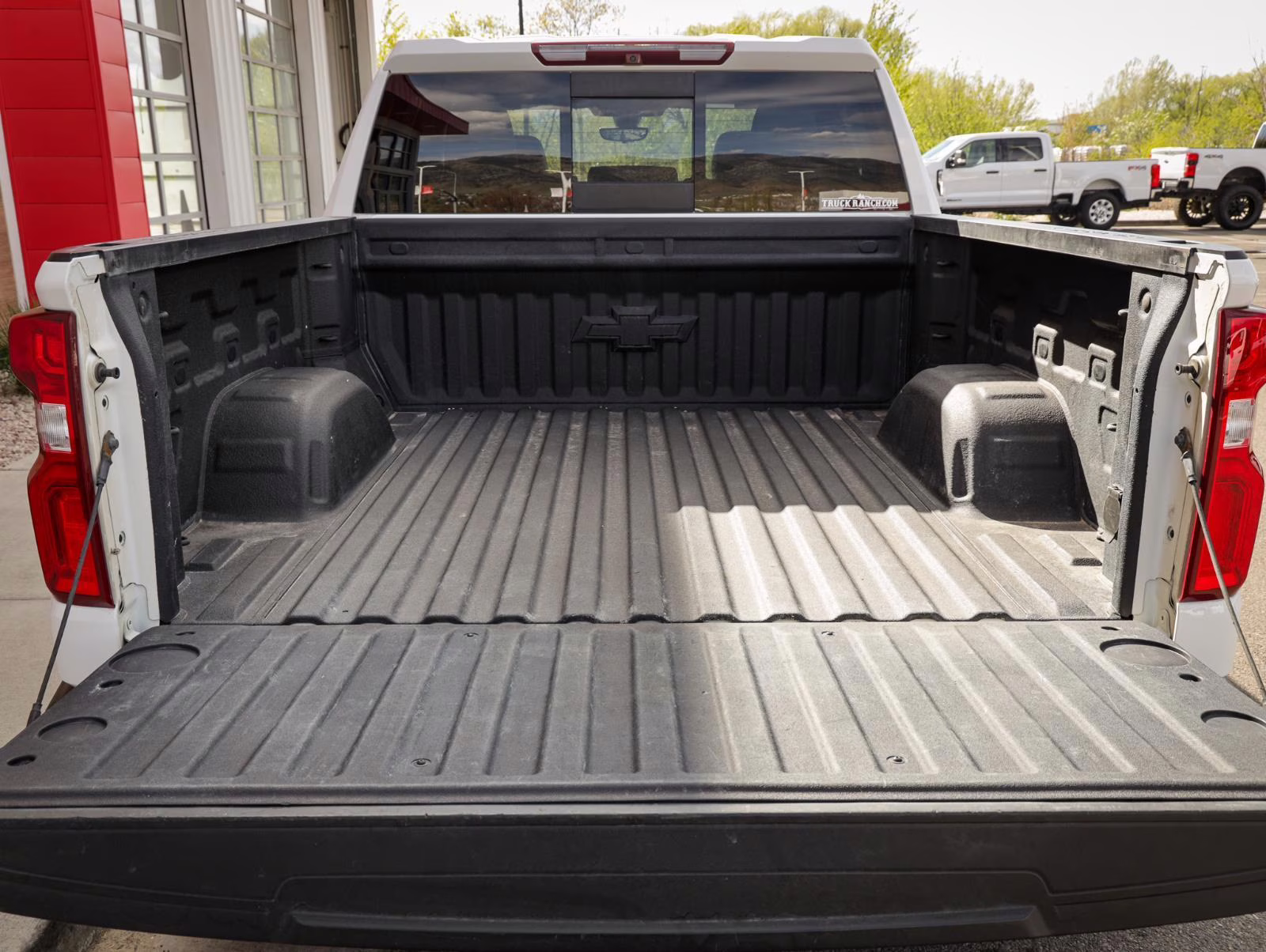 2019 Summit White Chevrolet Silverado 1500 LTZ 4X4 Truck