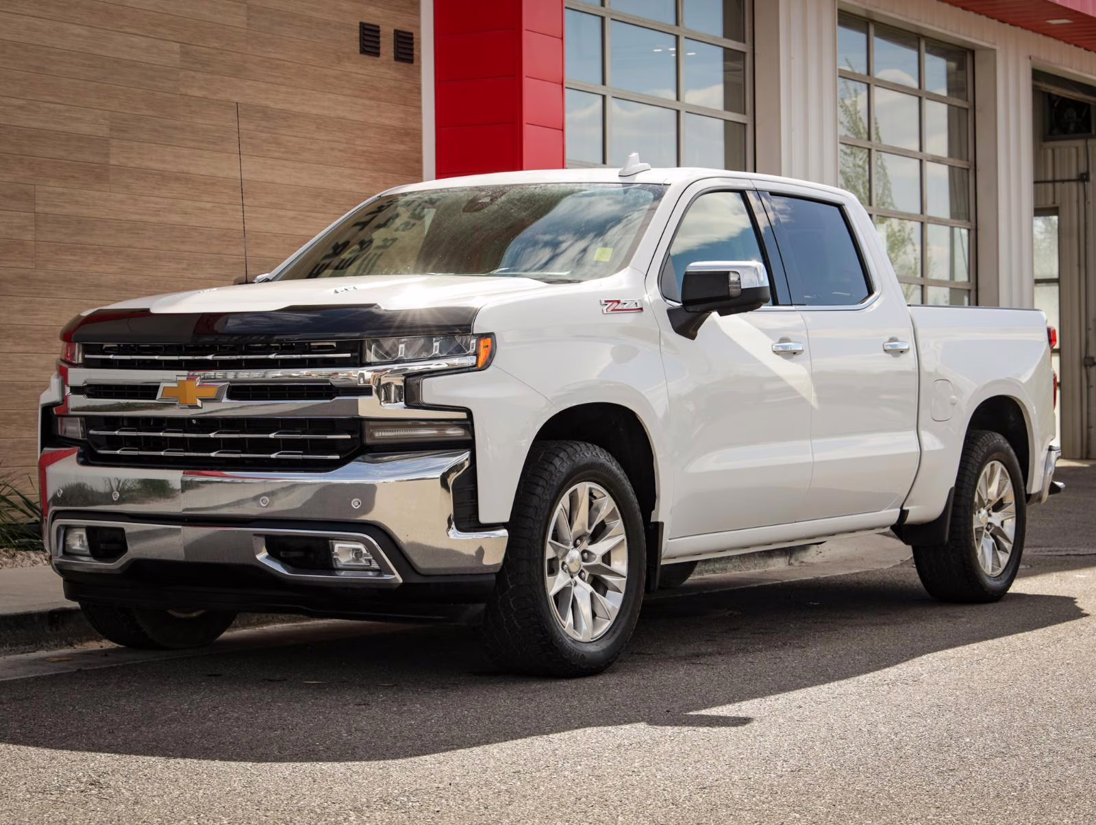 2019 Summit White Chevrolet Silverado 1500 LTZ 4X4 Truck
