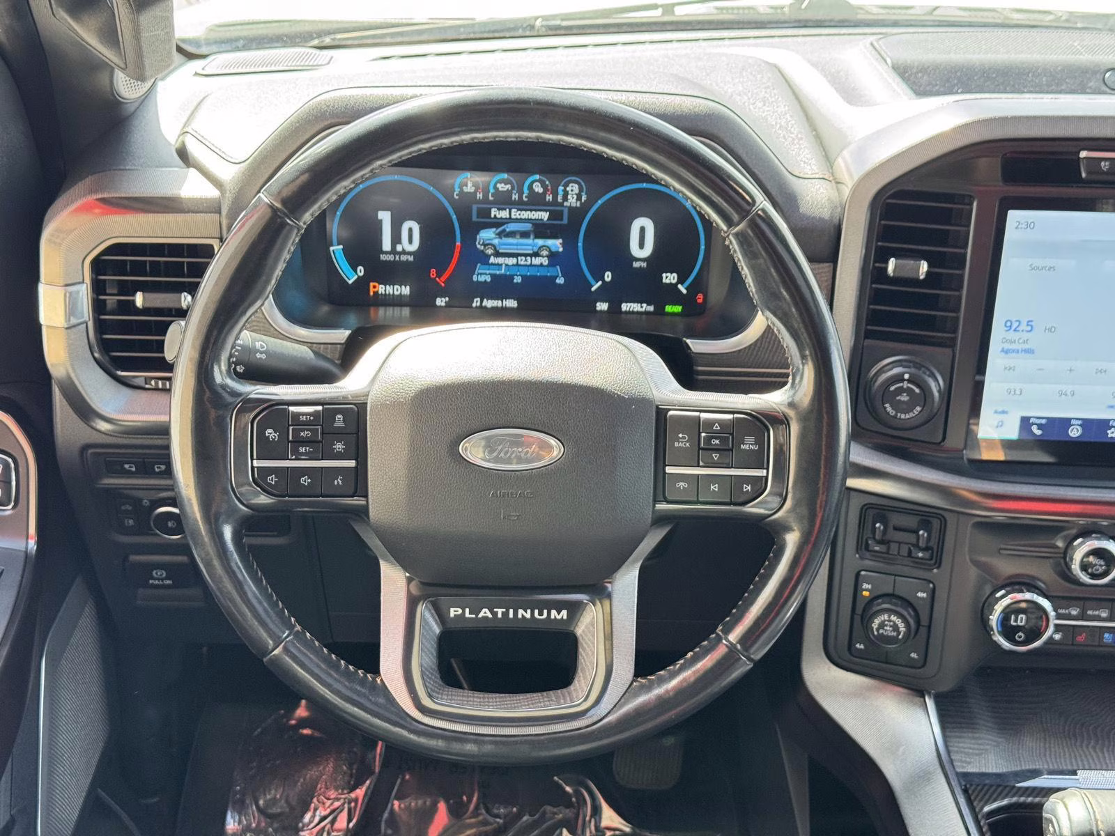 2021 Star White Metallic Tri-Coat Ford F-150 Platinum 4X4 Truck