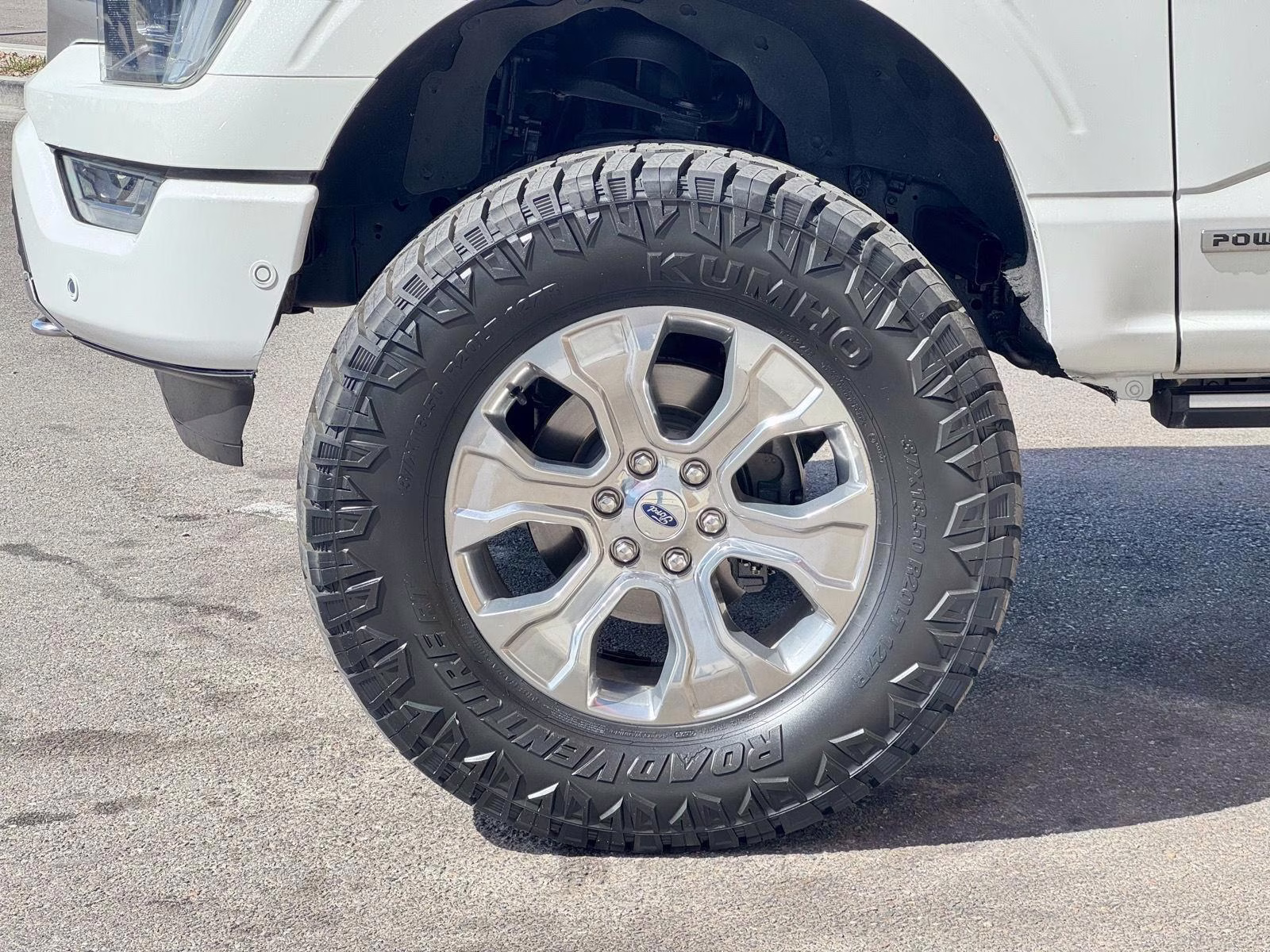 2021 Star White Metallic Tri-Coat Ford F-150 Platinum 4X4 Truck