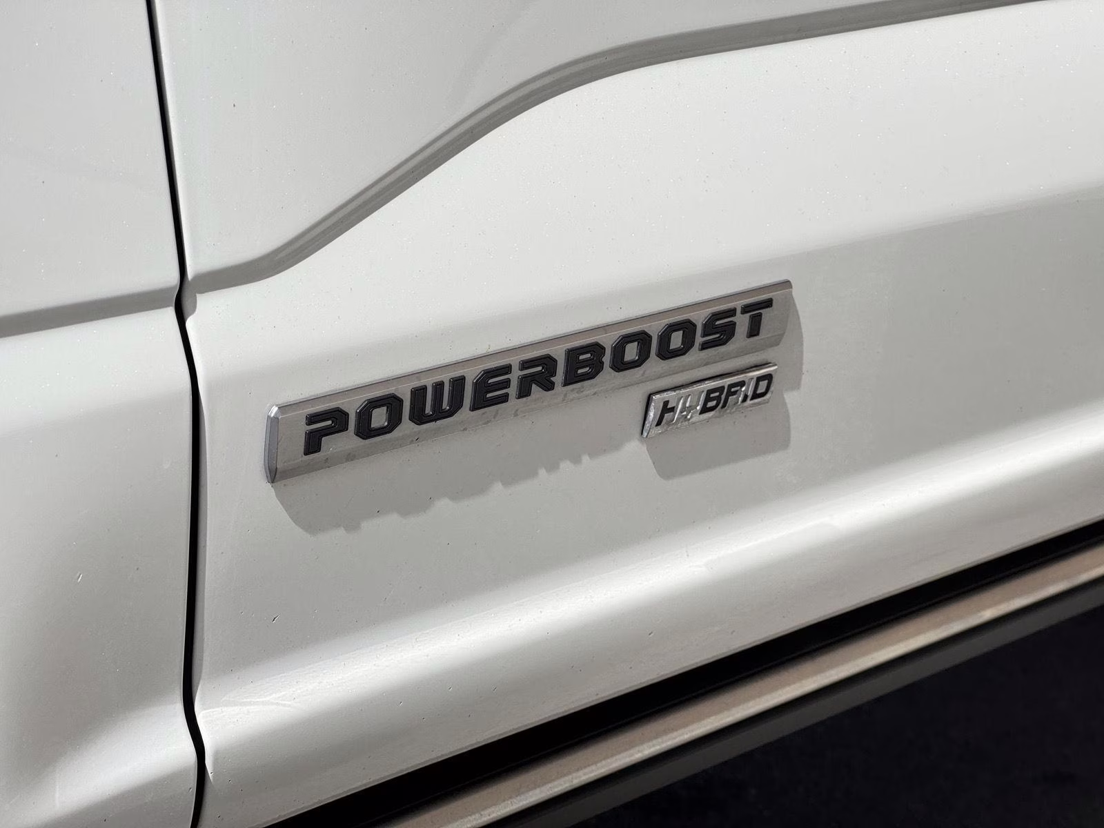 2021 Star White Metallic Tri-Coat Ford F-150 Platinum 4X4 Truck