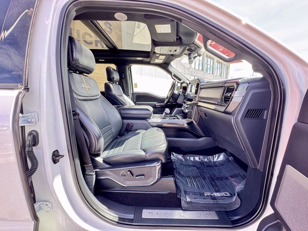 2021 White Ford F-150 Platinum 4X4 Truck