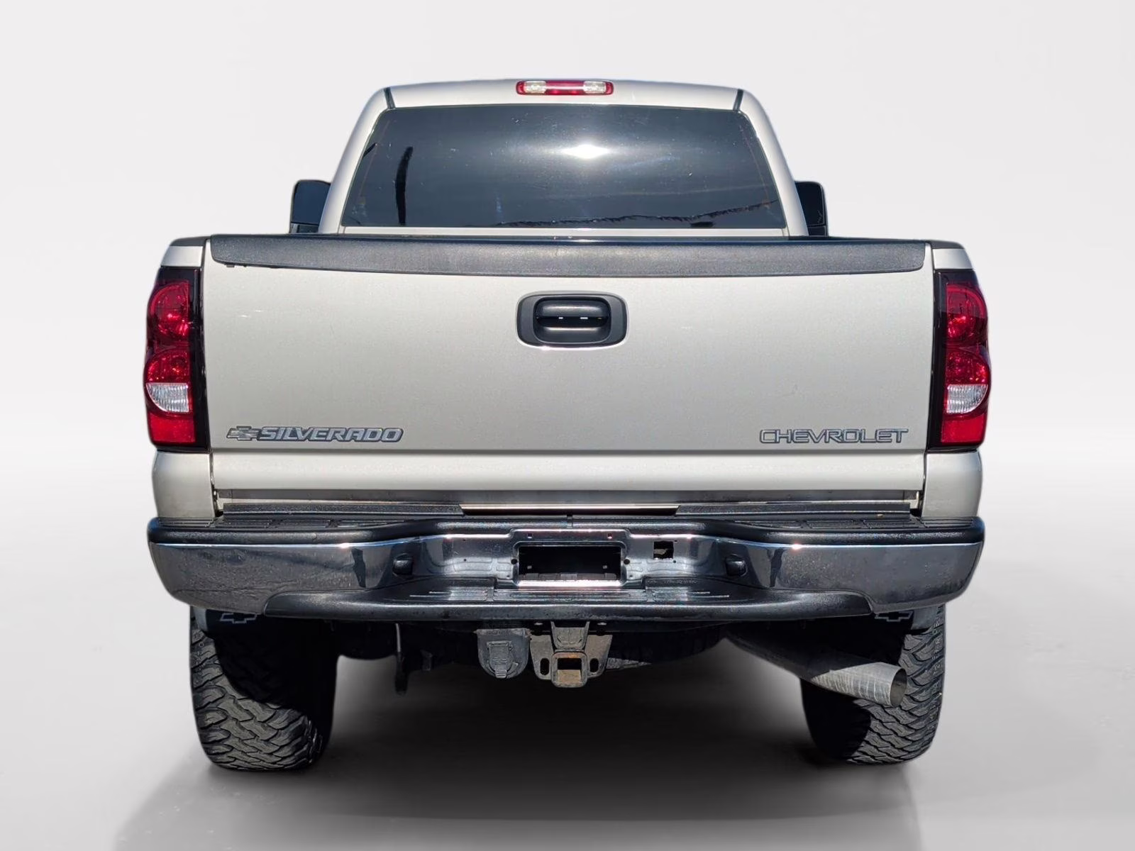 2004 Silver Birch Metallic Chevrolet Silverado 2500HD LT 4X4 Truck