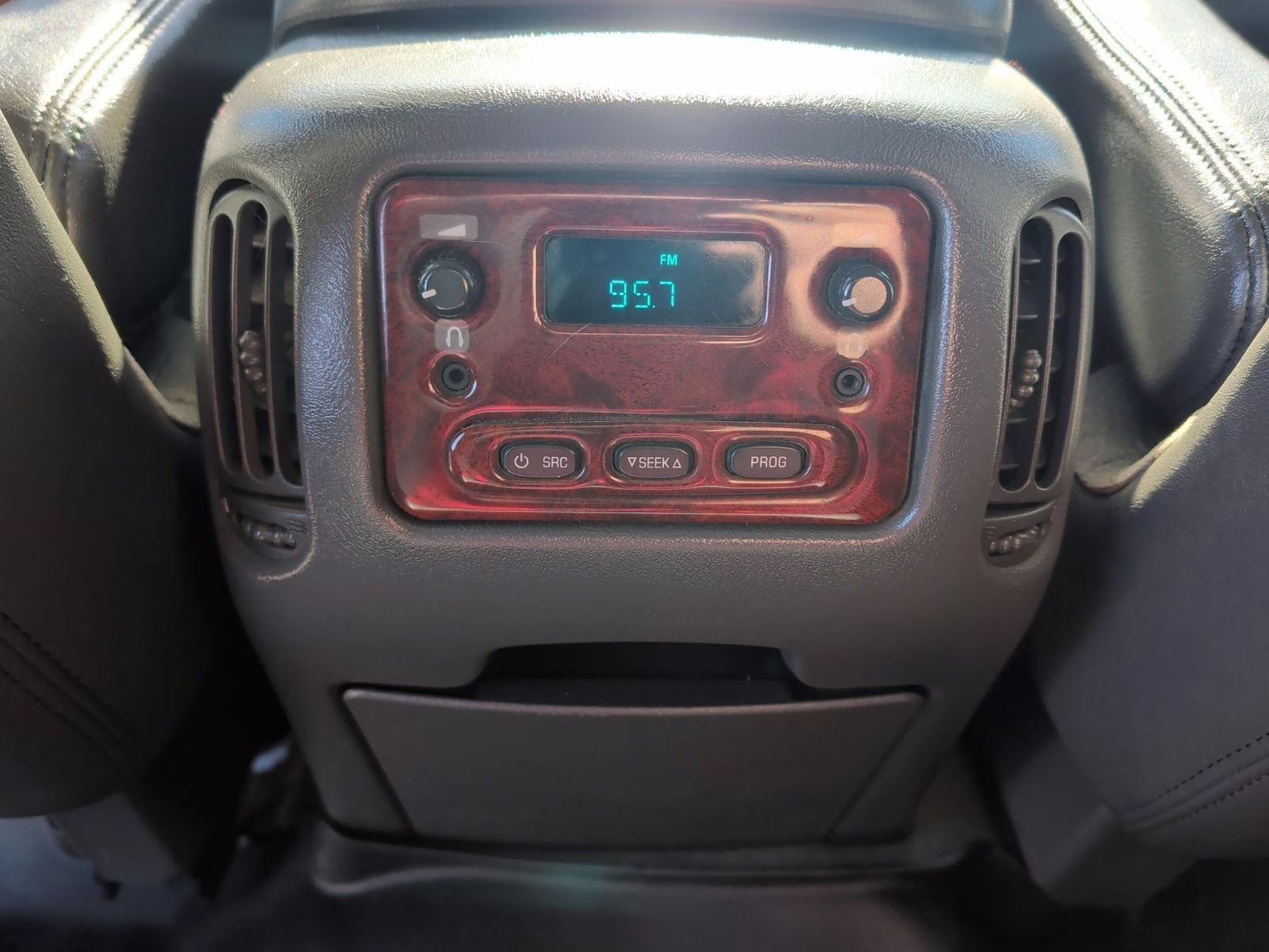 2004 Silver Birch Metallic Chevrolet Silverado 2500HD LT 4X4 Truck