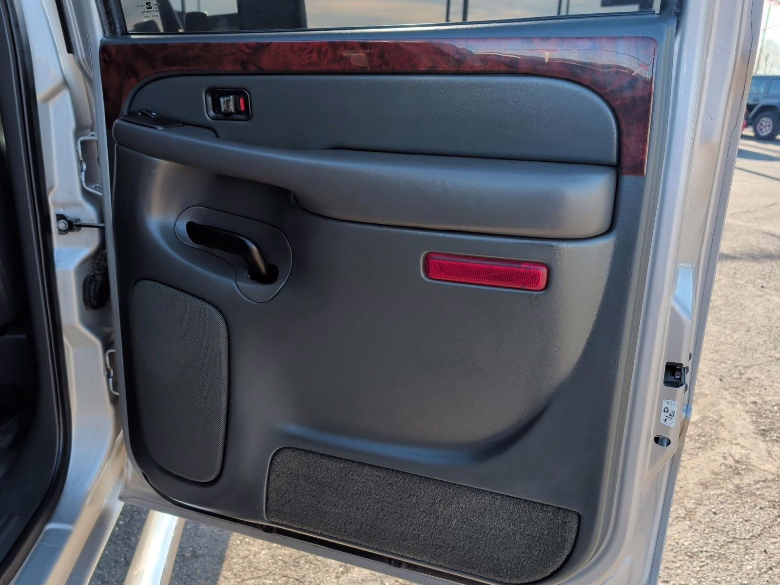 2004 Silver Birch Metallic Chevrolet Silverado 2500HD LT 4X4 Truck