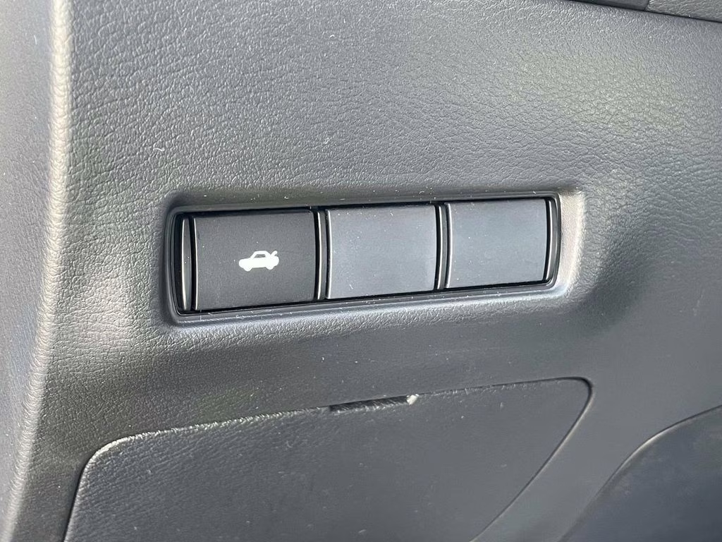 2026 Super Black Nissan Sentra SR FWD Sedan