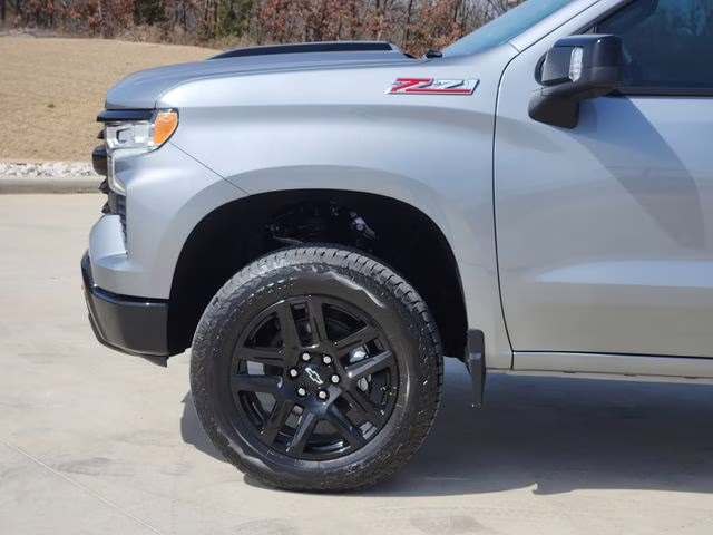 2026 Sterling Gray Metallic Chevrolet Silverado 1500 LT Trail Boss 4X4 Truck
