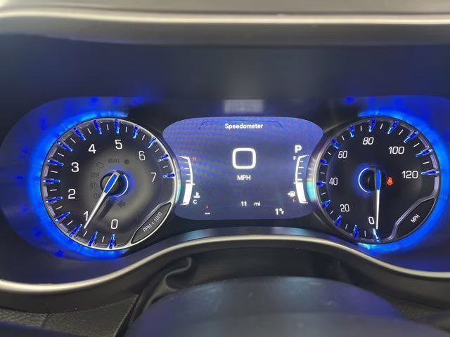 2026 Diamond Black Crystal Pearlcoat Chrysler Pacifica Select AWD Van