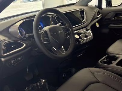 2026 Diamond Black Crystal Pearlcoat Chrysler Pacifica Select AWD Van