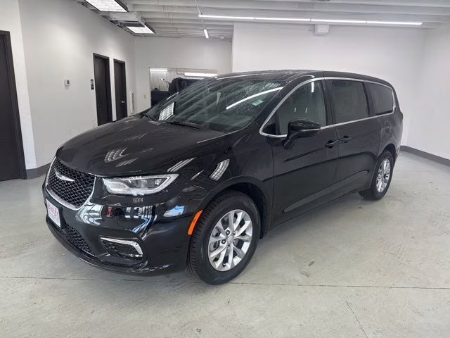 2026 Diamond Black Crystal Pearlcoat Chrysler Pacifica Select AWD Van