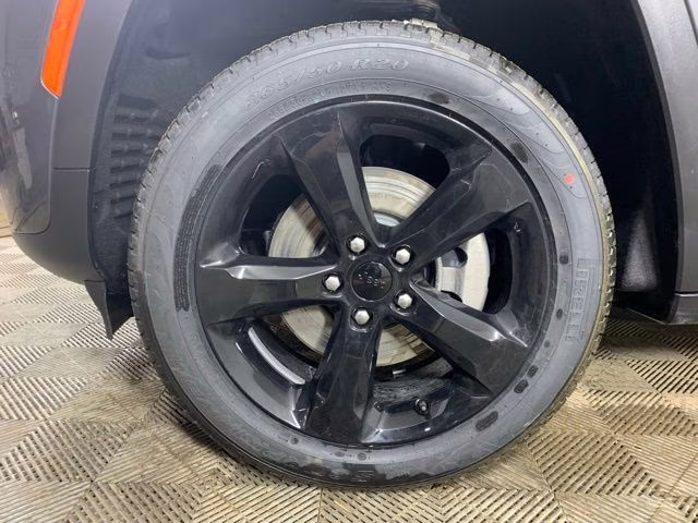 2026 Baltic Gray Metallic Clearcoat Jeep Grand Cherokee L Limited 4X4 SUV