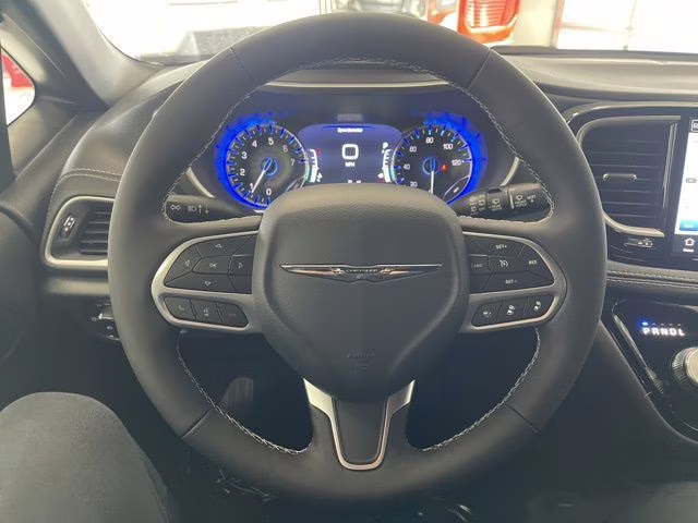 2026 Diamond Black Crystal Pearlcoat Chrysler Pacifica Select AWD Van