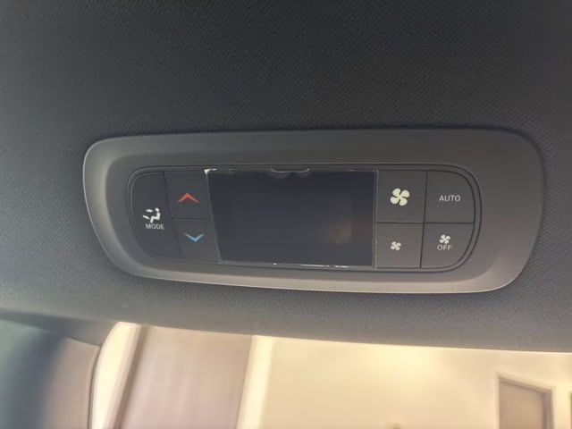 2026 Diamond Black Crystal Pearlcoat Chrysler Pacifica Select AWD Van